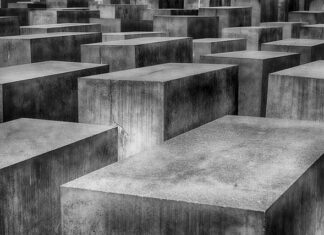 Czym łączyć bloczki ogrodzeniowe?