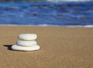 Od czego zacząć układanie płytek ściana czy podłoga?