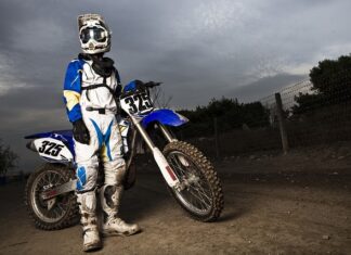 Co to znaczy że cross jest na wtrysku?