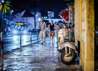 Czemu Skuter się dusi ma za dużo powietrza?