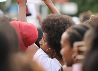 Co to znaczy girlandy?